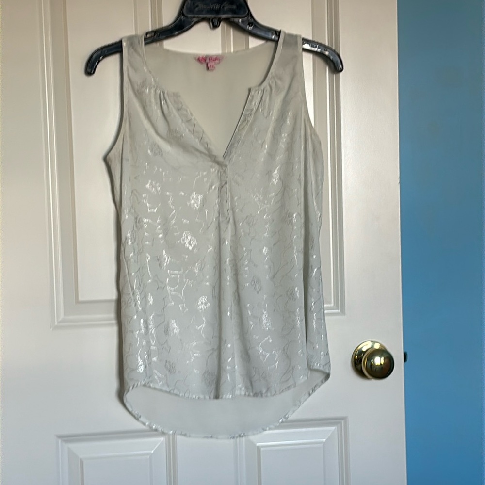 V neck tank top with silver flowers